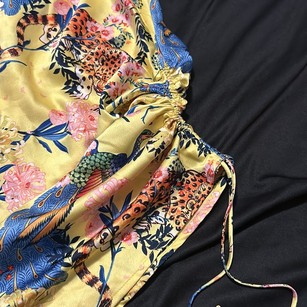Dress - Picture 2 of 3